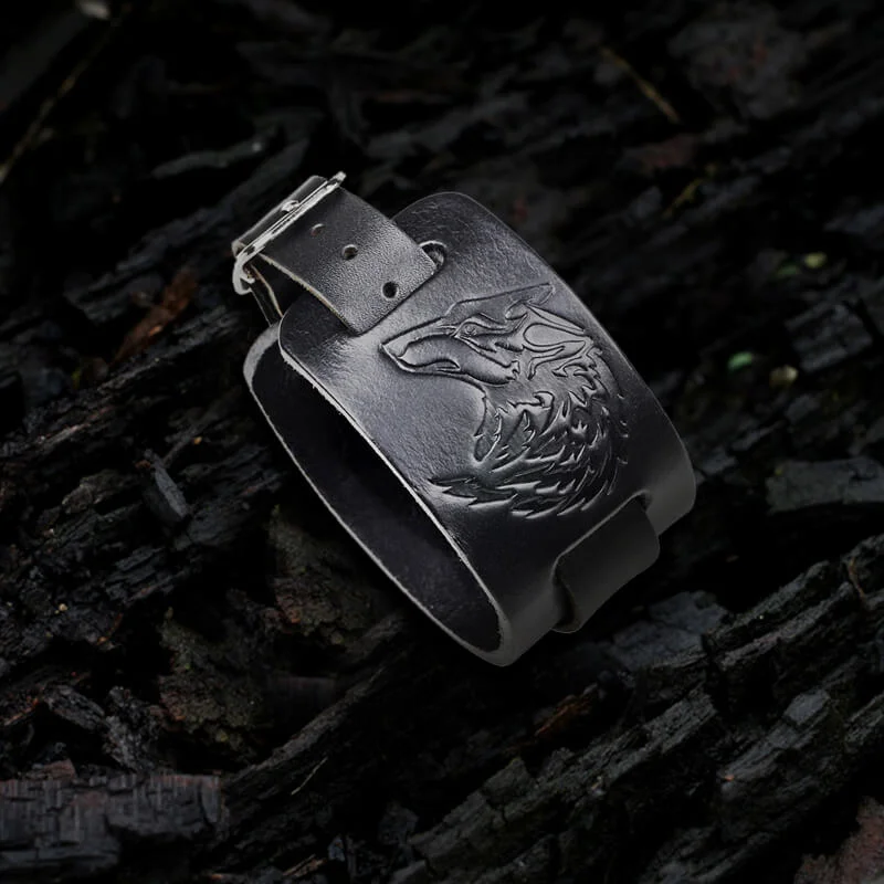 Punk Wolf Head Embossed Leather Bracelet