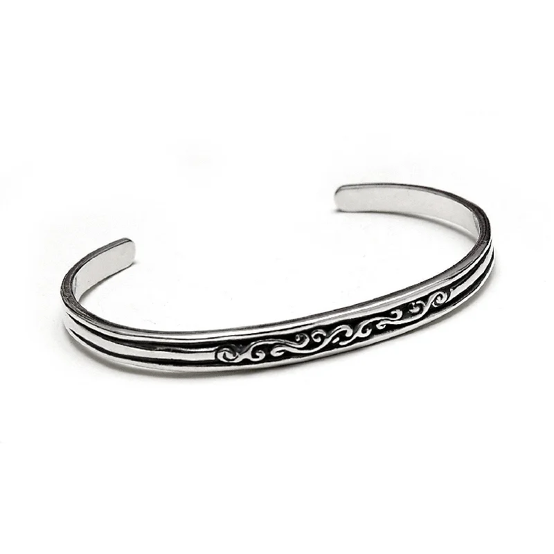 Women's Wave Bangle