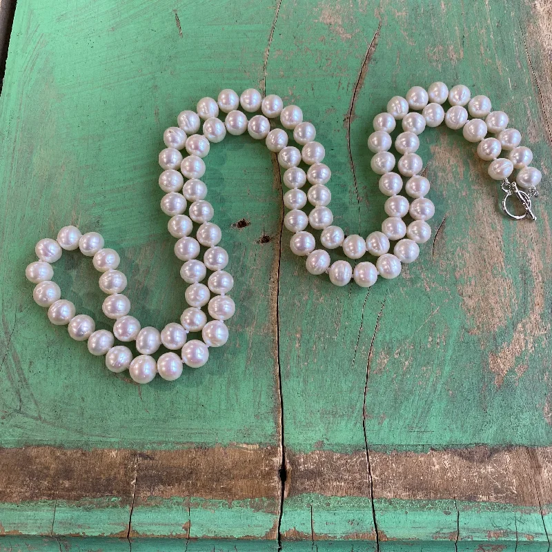 Freshwater Pearl Toggle Necklace