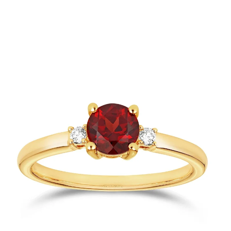 Garnet & Diamond Trilogy Ring in 9ct Yellow Gold