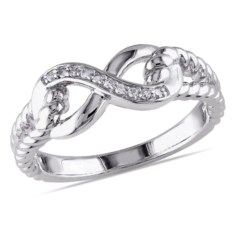 Mimi & Max Diamond Infinity Link Ring in Sterling Silver